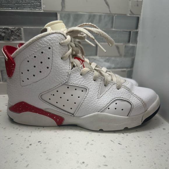 Nike Air Jordan 6 Retro White & Red Shoes  University  DV3605-162 Size US 13C - Picture 8 of 8